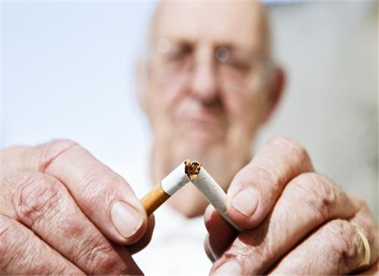男性老年人積極戒煙的幾個好處
