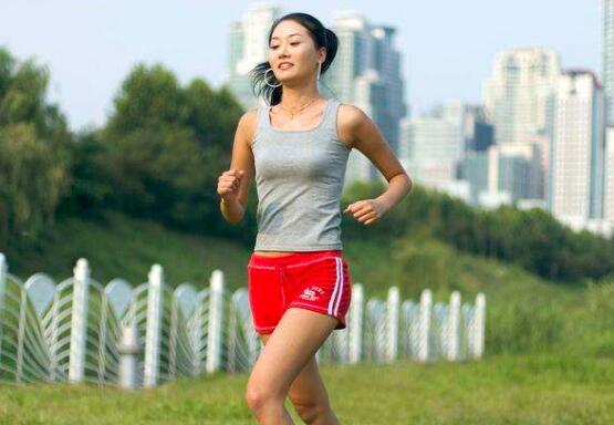 女生跑步怎麼避免腿粗