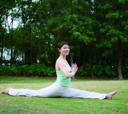 女性夏季練習瑜伽的養生功效