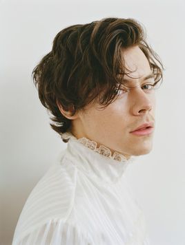 哈裡·斯泰爾斯 Harry Styles 卷卷 哈卷 卷毛 西蘭花 卷妹  Harold Edward Styles