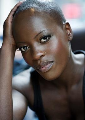 弗洛倫絲·卡松巴 Florence Kasumba 