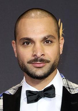 邁克爾·曼多 Michael Mando 