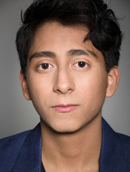 托尼·雷沃羅利 Tony Revolori 托尼· 雷沃洛利 Anthony Quinonez