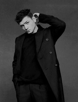 塔倫·埃哲頓 Taron Egerton 