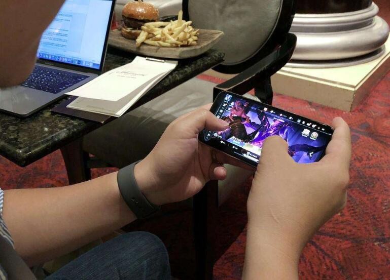 為什麼玩遊戲會閃退