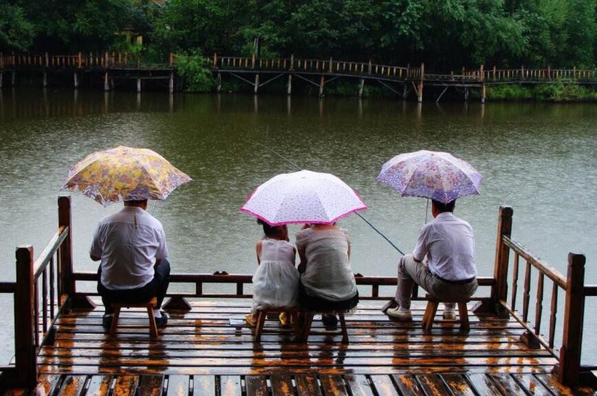 秋季雨天釣魚技巧是什麼