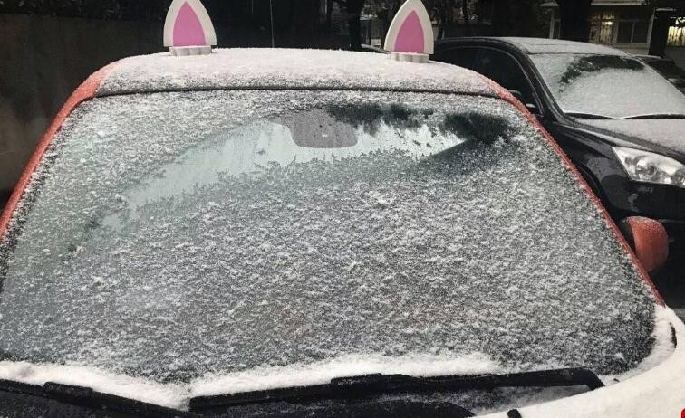 下雪擋風玻璃怎麼除雪