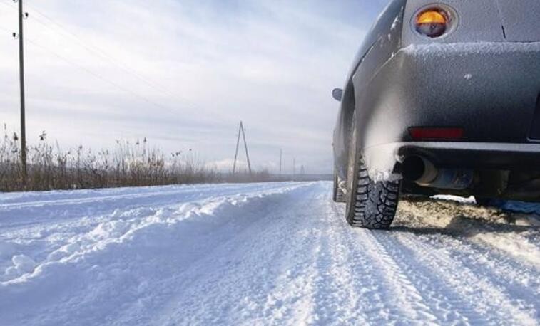 雪天高速開車註意什麼