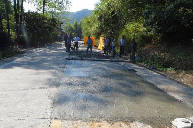 水泥路面為什麼會起砂