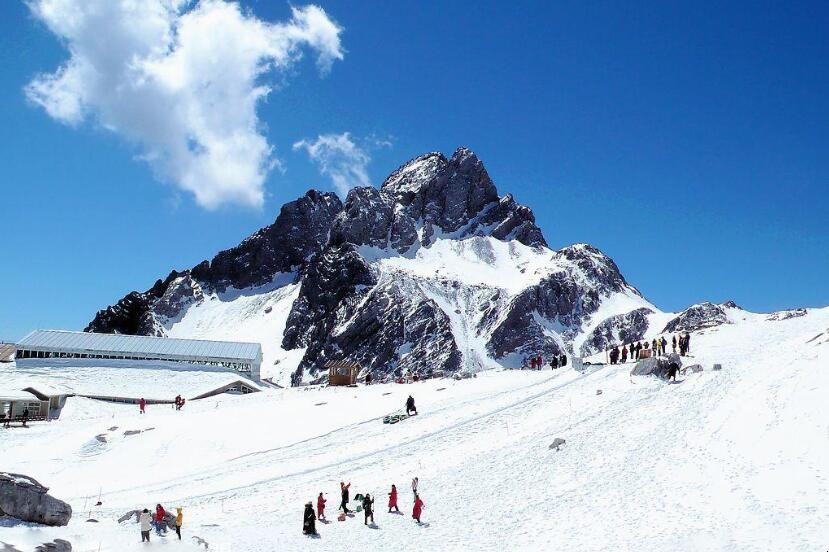 玉龍雪山終年都有雪嗎