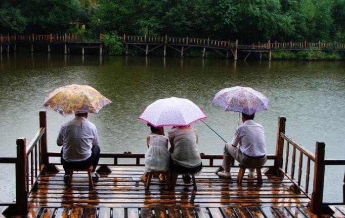 秋雨天釣魚技巧有哪些