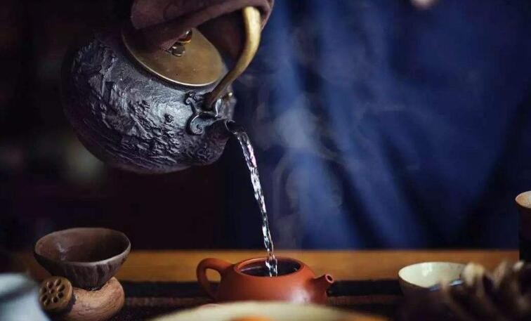 泡茶一般多少度的水溫