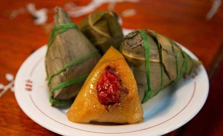 粽子是生米包的還是熟的包的