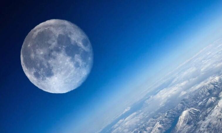 月球是行星嗎