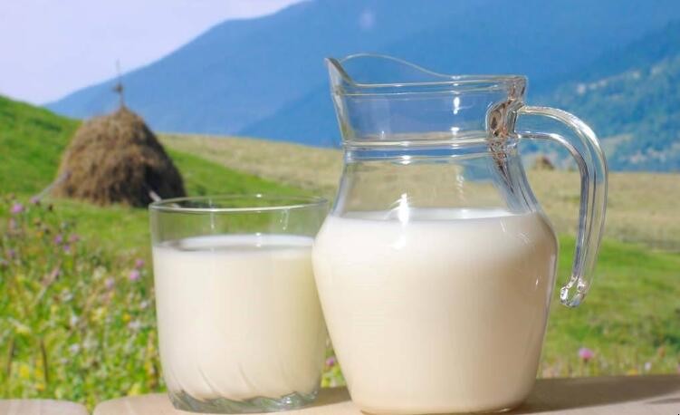 如何識別已經過期的牛奶