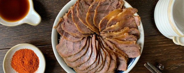 牛腱子怎麼鹵好吃 鹵牛腱子肉做法