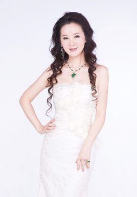 張如君 FiFi Chang