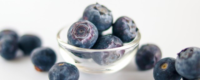 藍莓要不要洗瞭再吃 藍莓要洗瞭再吃嗎