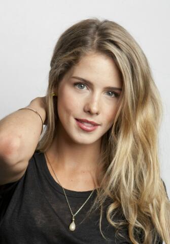 艾米莉·理查茲 Emily Bett Rickards 