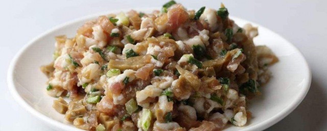 餃子餡出水瞭怎麼補救 餃子餡出水瞭的補救方法