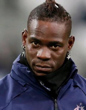 馬裡奧·巴洛特利 Mario Balotelli 巴神 Mario Barwuah Balotelli