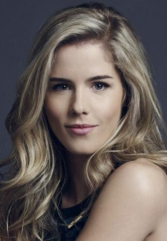 艾米莉·貝特·理查茲 Emily Bett Rickards 