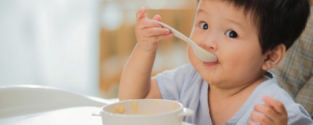 寶寶輔食應該怎麼挑選 寶寶輔食應該怎樣挑選