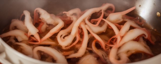 干锅鱿鱼的做法