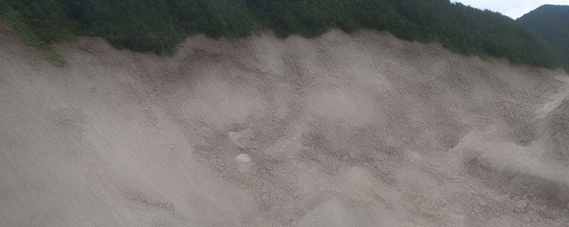 山崩海啸历史典故