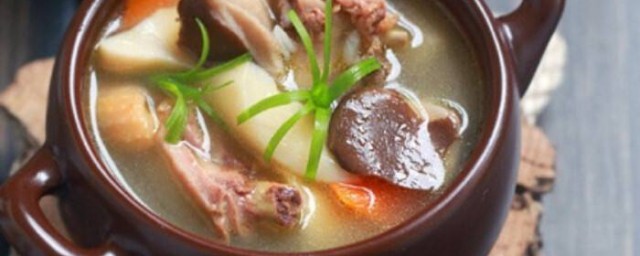 杏鮑菇煲雞湯怎麼做 杏鮑菇燉雞湯的做法步驟