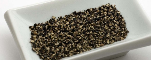 胡椒粉的功效與作用及食用方法 胡椒粉的功效與作用及食用方法是什麼
