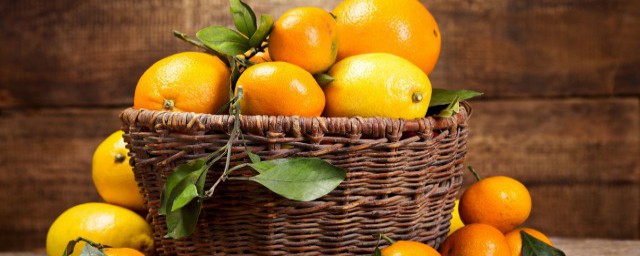 切橙子的巧妙方法 如何快速切橙子