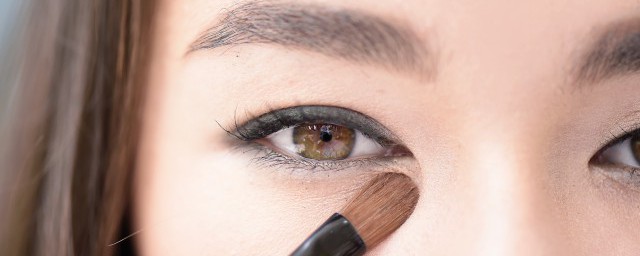眼線化妝技巧 如何畫眼線