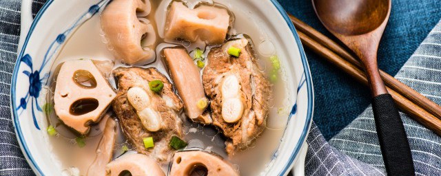 柴魚煮藕湯怎麼做 柴魚排骨花生蓮藕湯的做法步驟