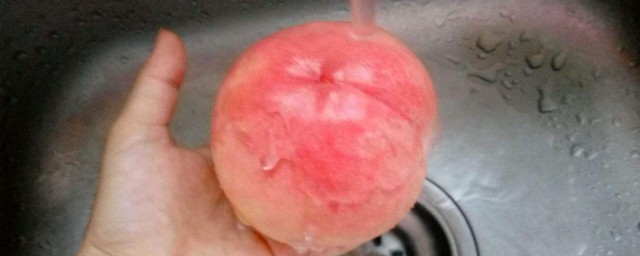 桃子怎麼洗才清洗幹凈 桃子清洗幹凈的兩種方法