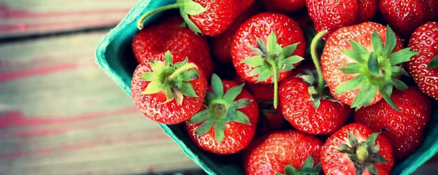 在傢裡種草莓的小技巧 在傢裡種草莓怎麼種