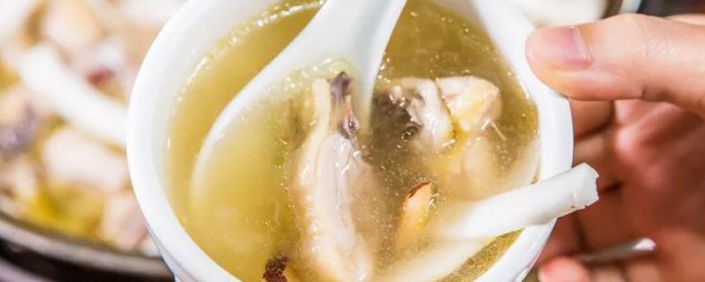 椰子雞湯的功效 關於椰子雞湯的功效