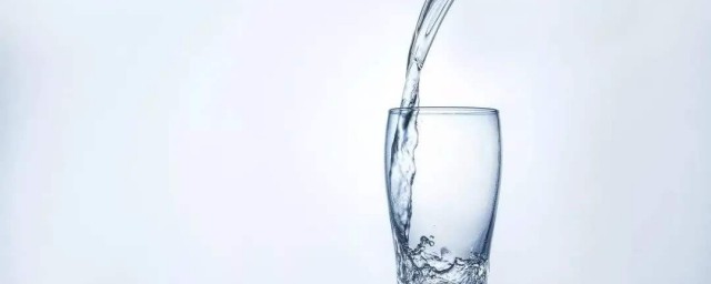 喝熱水有什麼好處 多喝開水的好處介紹