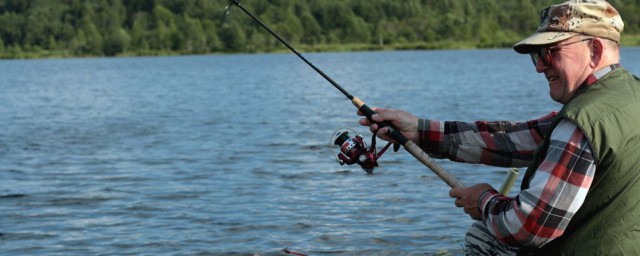 冬季野釣鯽魚的小技巧 冬季北方野釣鯽魚的五個技巧