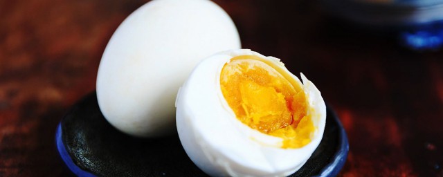 醃鴨蛋的方法 醃鴨蛋的方法有哪些