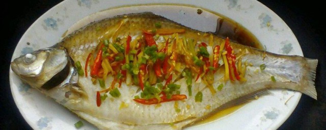 清蒸鯿魚最簡單的做法 清蒸鯿魚最簡單的做法分享