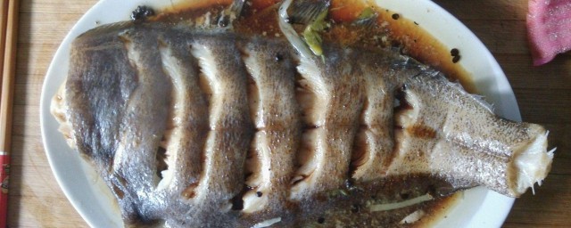 蒸鰈魚的傢常方法 這樣做的魚最好吃