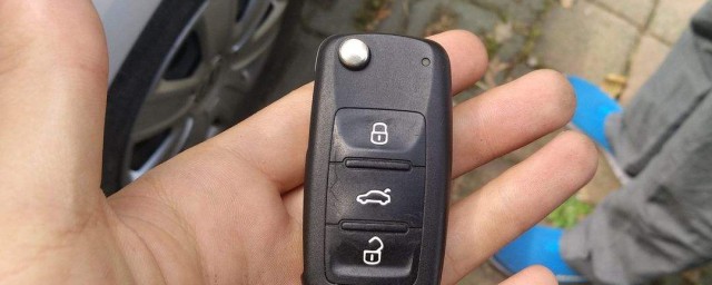 車鑰匙怎麼拔下來 汽車的鑰匙拔不出來怎麼解決