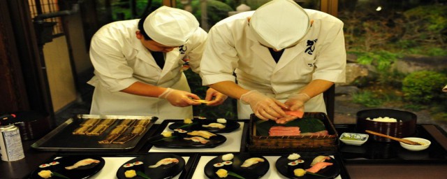 頂級壽司的制作方法 教你在傢做出大師級別的壽司