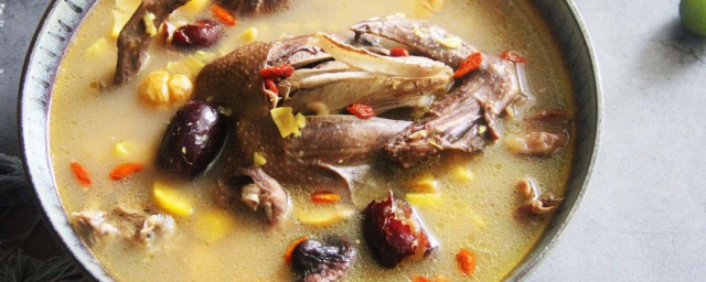 板栗鴿子湯 美味板栗鴿子湯的做法
