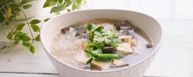 如何做豆腐粉條湯 做豆腐粉條湯的方法