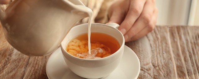 怎麼做紅豆奶茶 如何制作紅豆奶茶