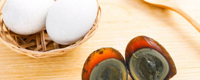 松花蛋的傢庭醃制方法 松花蛋的傢庭醃制方法與步驟