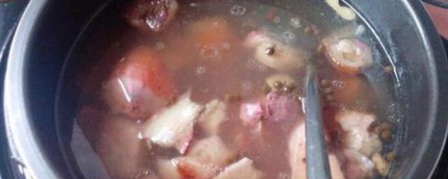 煲豬蹄湯怎樣做 豬蹄湯的做法