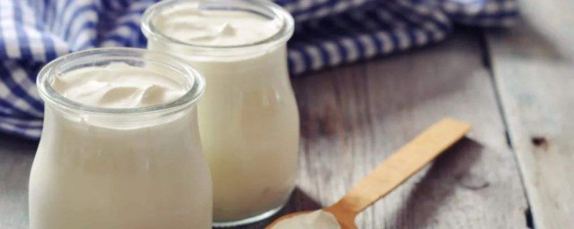 怎樣做酸牛奶最好吃 酸牛奶最好吃的做法